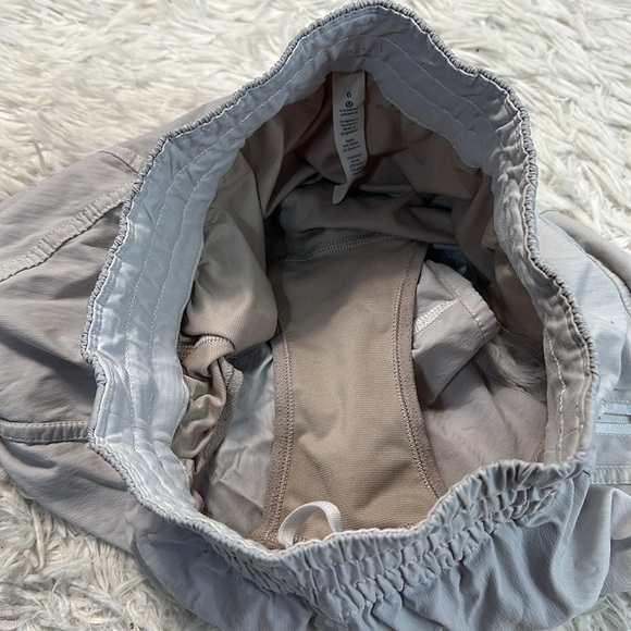 Lululemon Tracker Short V *4" White - Picture 3 of 5